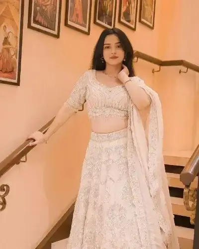 Escort Ahmednagar
